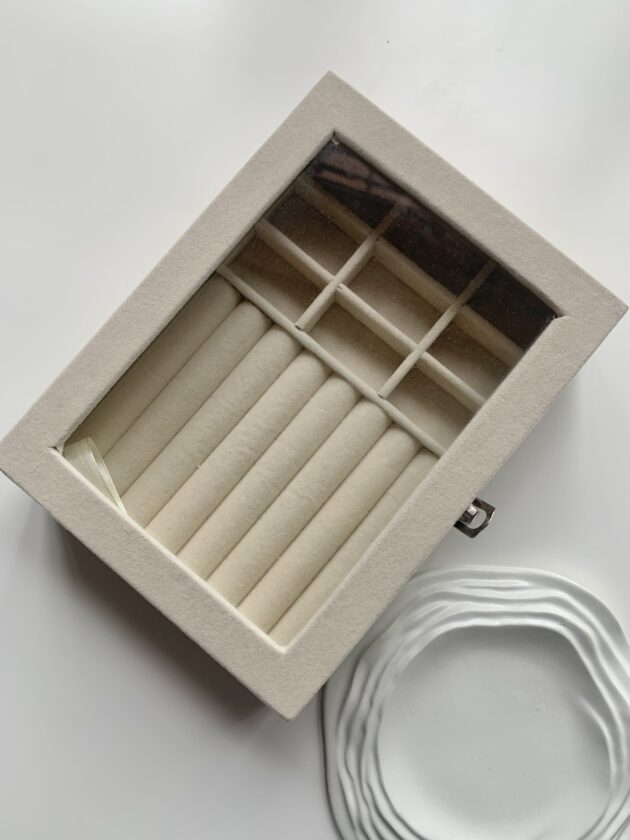 Jewellery Box Velvet -  Beige