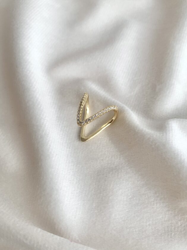 V Ring - Gold - Image 3